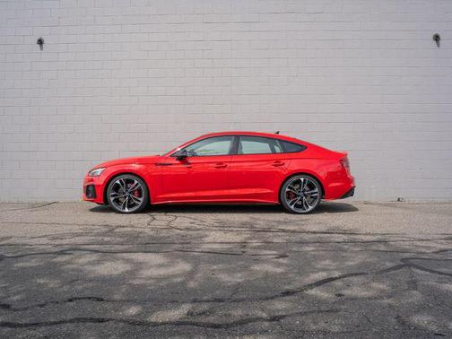 Tango Red Metallic 2023 Audi S5 Premium Plus TFSI quattro Tiptronic