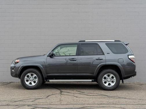 2020 Toyota 4Runner SR5