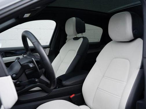 2025 Porsche Cayenne Cayenne