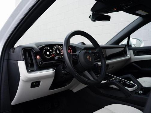 2025 Porsche Cayenne Cayenne