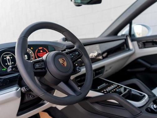 2025 Porsche Cayenne Cayenne