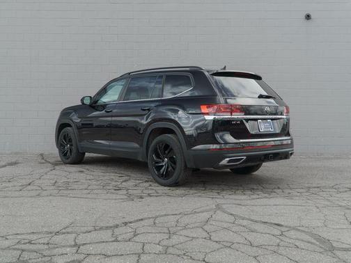 2023 Volkswagen Atlas 3.6L SE w/Technology