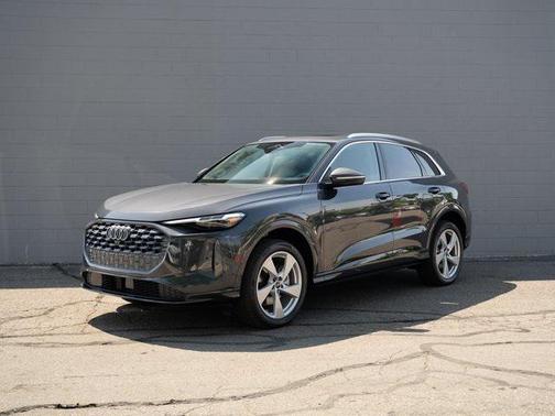 2025 Audi Q5 Premium Plus