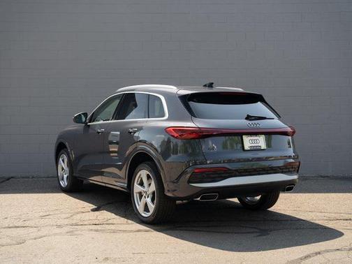 2025 Audi Q5 Premium Plus