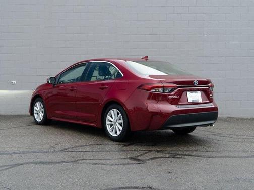 2025 Toyota Corolla Hybrid XLE