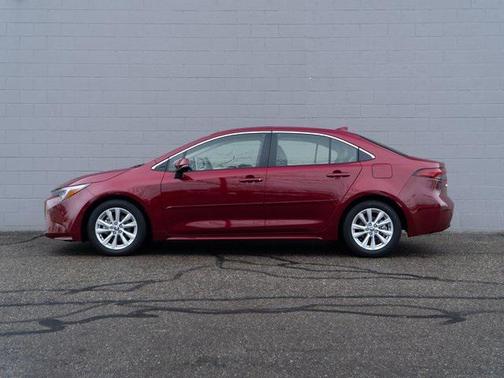 2025 Toyota Corolla Hybrid XLE