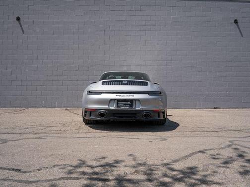 GT Silver Metallic 2024 Porsche 911 Targa 4 GTS
