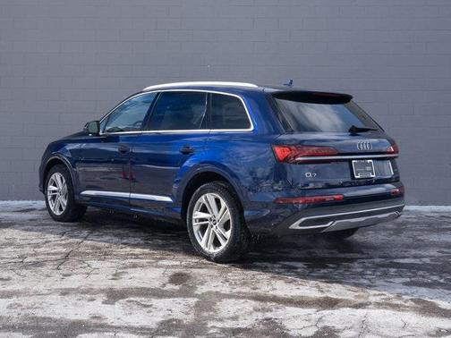 2022 Audi Q7 55 Premium Plus
