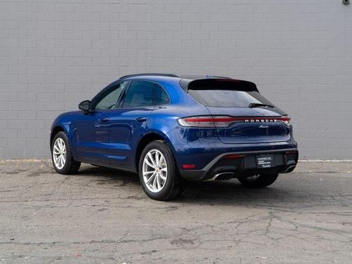 2025 Porsche Macan T