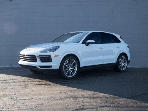 2023 Porsche Cayenne Platinum Edition