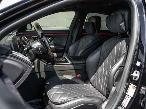 Obsidian Black Metallic 2024 Mercedes-Benz S-Class 4MATIC
