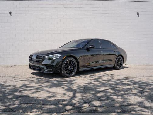 Obsidian Black Metallic 2024 Mercedes-Benz S-Class 4MATIC