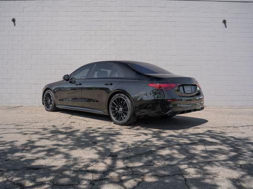Obsidian Black Metallic 2024 Mercedes-Benz S-Class 4MATIC