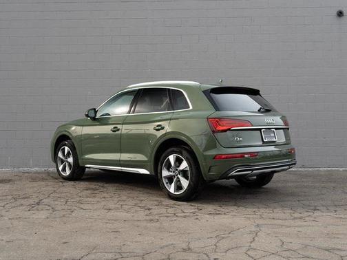 2025 Audi Q5 40 Premium Plus