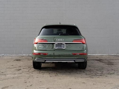 2025 Audi Q5 40 Premium Plus