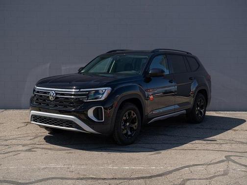 2025 Volkswagen Atlas 2.0T Peak Edition