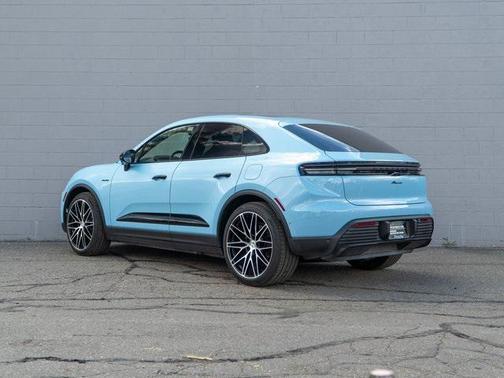 2025 Porsche Macan Electric