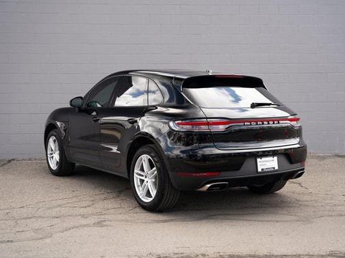 2021 Porsche Macan Base