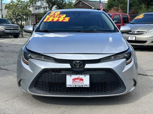 Classic Silver Metallic 2020 Toyota Corolla LE