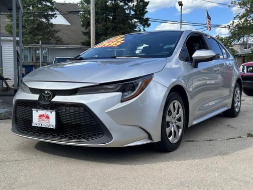 Classic Silver Metallic 2020 Toyota Corolla LE