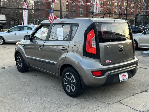 2013 Kia Soul Base
