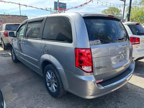 Billet Silver Metallic Clearcoat 2014 Dodge Grand Caravan AVP/SE