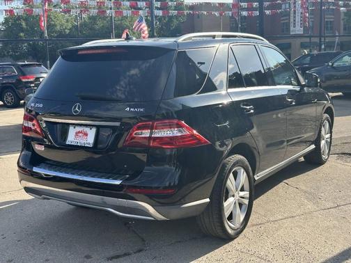 Black 2013 Mercedes-Benz M-Class 4MATIC