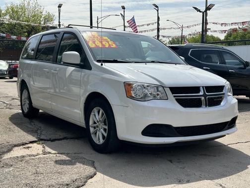 Bright White Clearcoat 2014 Dodge Grand Caravan SXT