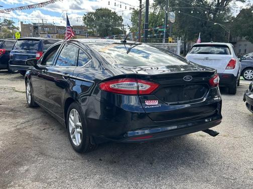 2014 Ford Fusion SE