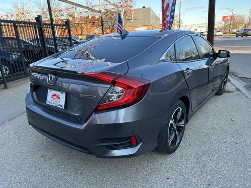 2017 Honda Civic Touring