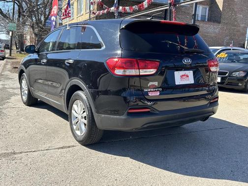 2016 Kia Sorento L