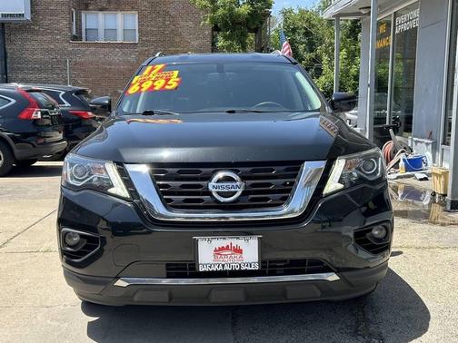 Magnetic Black 2017 Nissan Pathfinder SL