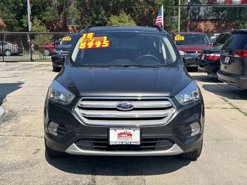 Magnetic 2018 Ford Escape SE