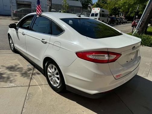 Oxford White 2015 Ford Fusion S