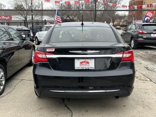 2013 Chrysler 200 Touring