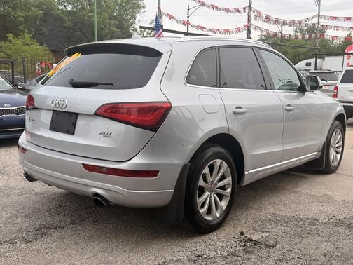 Silver 2013 Audi Q5 2.0T Premium Plus