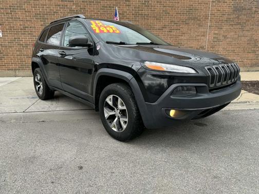 Brilliant Black Crystal Pearlcoat 2015 Jeep Cherokee Trailhawk