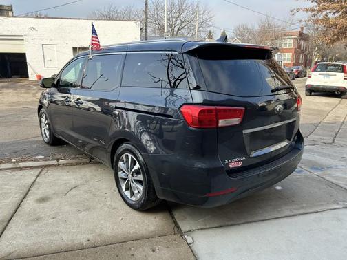 2016 Kia Sedona SX