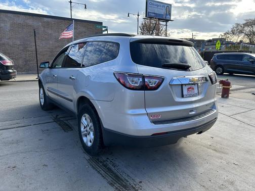 2014 Chevrolet Traverse LS