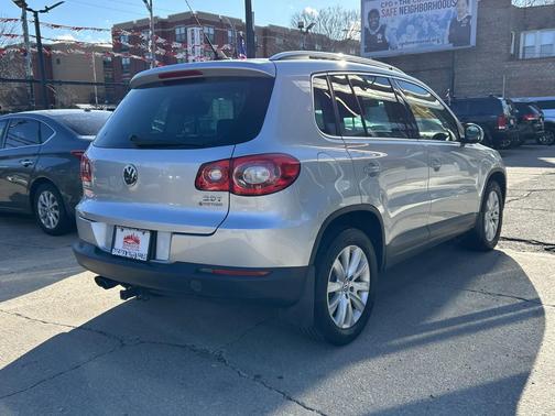 2009 Volkswagen Tiguan Base