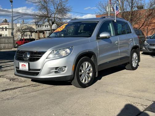 2009 Volkswagen Tiguan Base