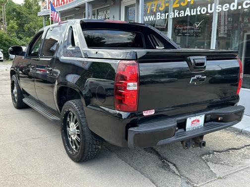 Black 2009 Chevrolet Avalanche 1500 LT