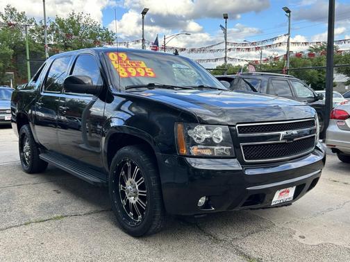 Black 2009 Chevrolet Avalanche 1500 LT