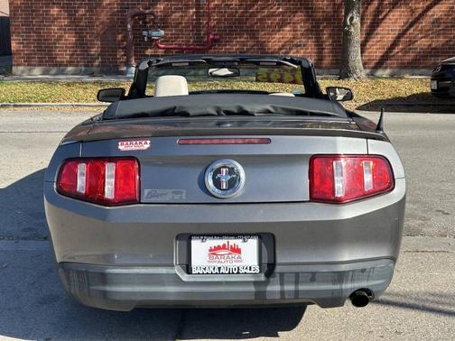 Brilliant Silver Clearcoat Metallic 2010 Ford Mustang Base