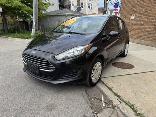 Tuxedo Black Metallic 2014 Ford Fiesta S