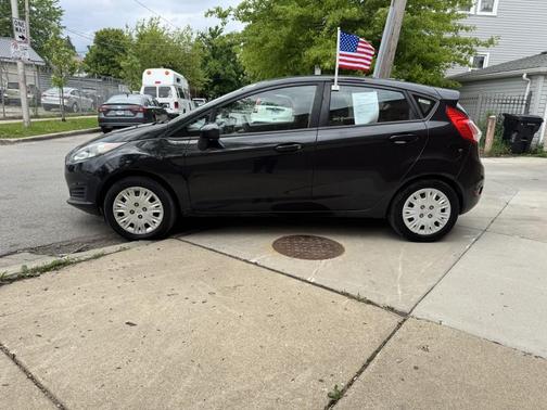 Tuxedo Black Metallic 2014 Ford Fiesta S