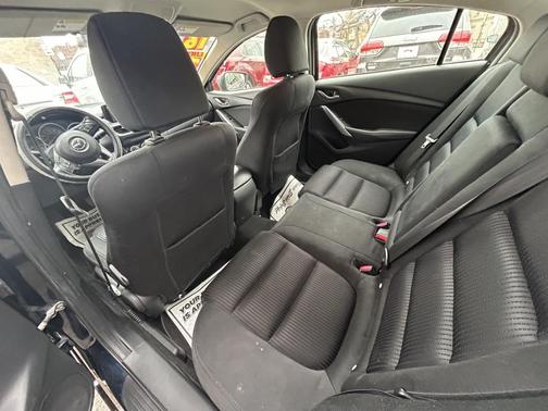 2016 Mazda Mazda6 i Sport