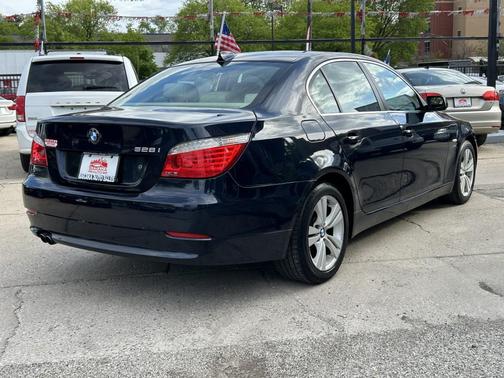 Blue 2009 BMW 528 xDrive