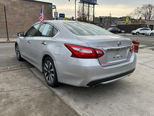 2017 Nissan Altima 2.5 SV