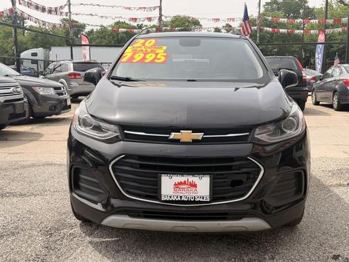 Mosaic Black Metallic 2020 Chevrolet Trax LT